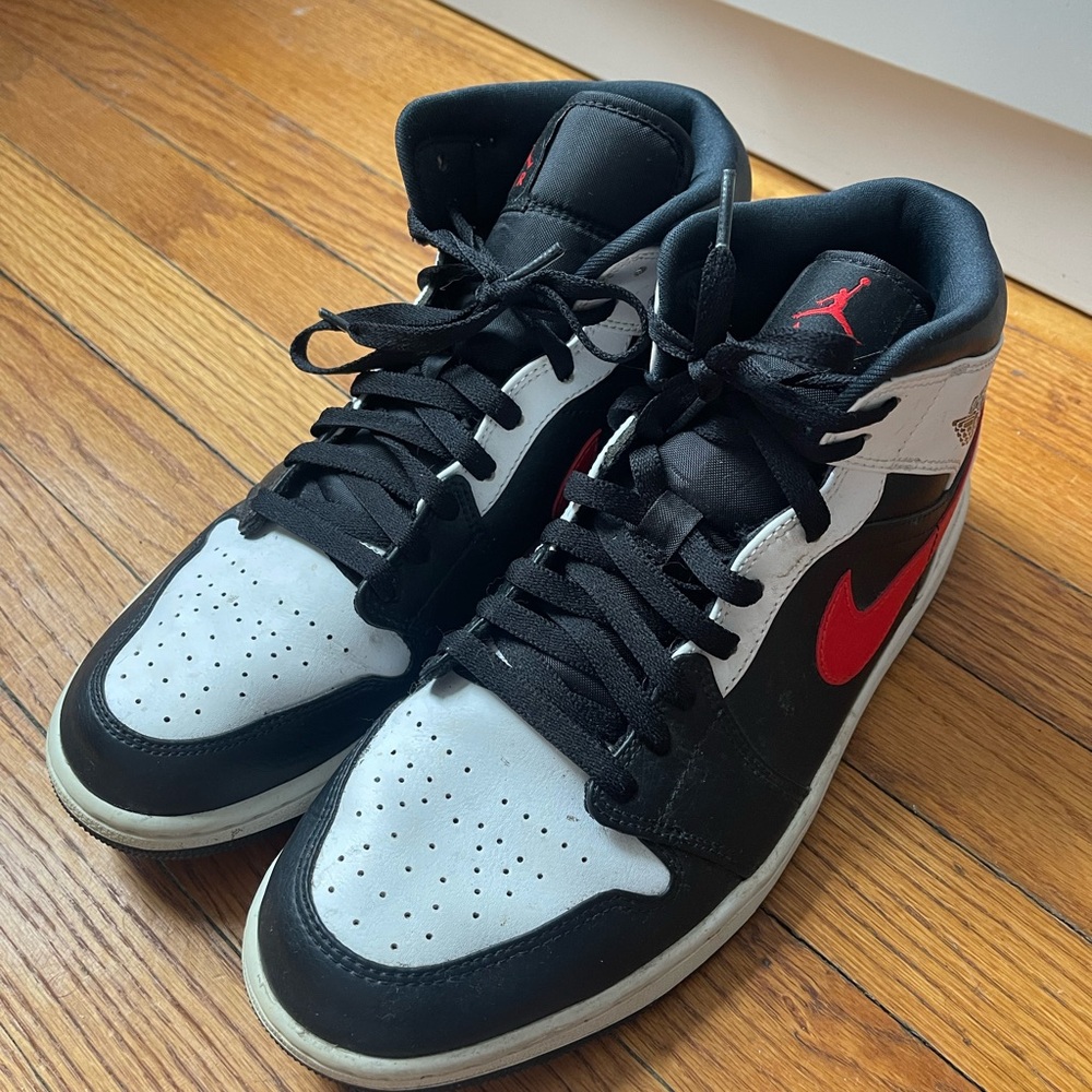 Nike Air Jordan 1 Mid Black Chile Red Men’s basketball shoes